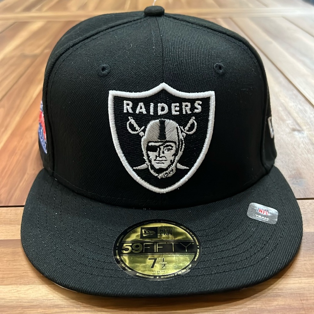 Men’s raiders XVIII champions fitted hat